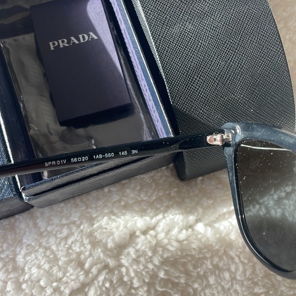 AUTHENTIC PRADA sunglasses - Picture 3 of 5